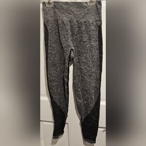 PINK Victoria's Secret  Pink Seamless Leggings Size S/P